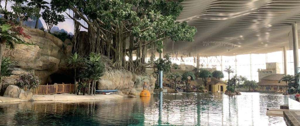 SEAWORLD YAS ISLAND